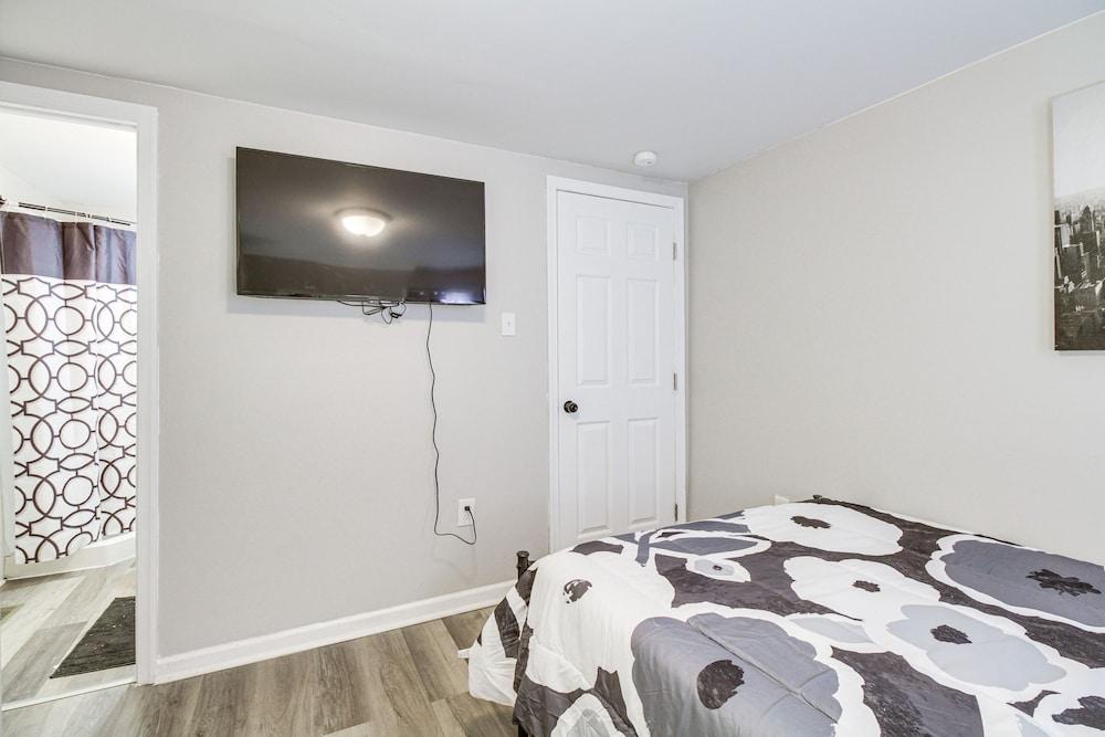 Gladstone Retreat w/ Gas Grill + Fire Pit