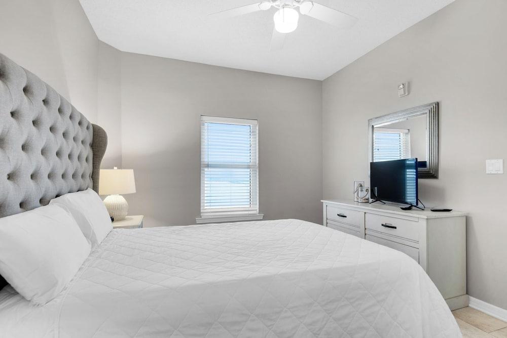 Summerwind Center 1304