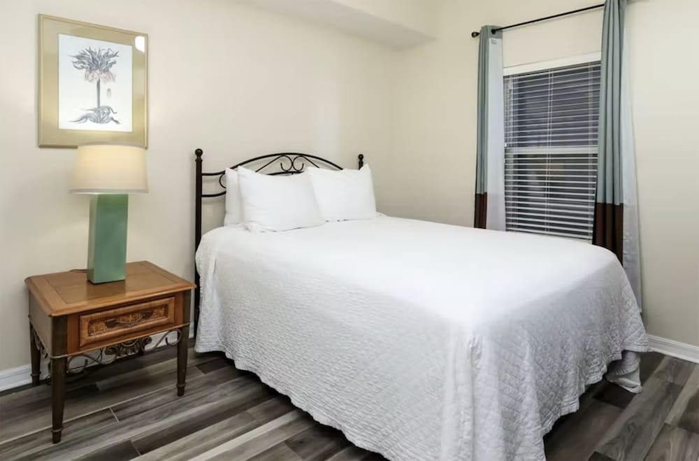 Summerwind Center 1301