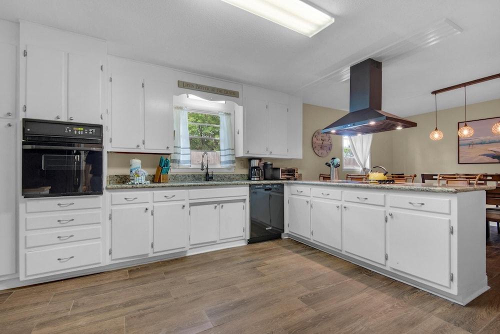 Bungalow By the Sea-starfish