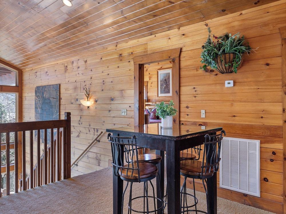 Rainbow's End by Jackson Mountain Rentals