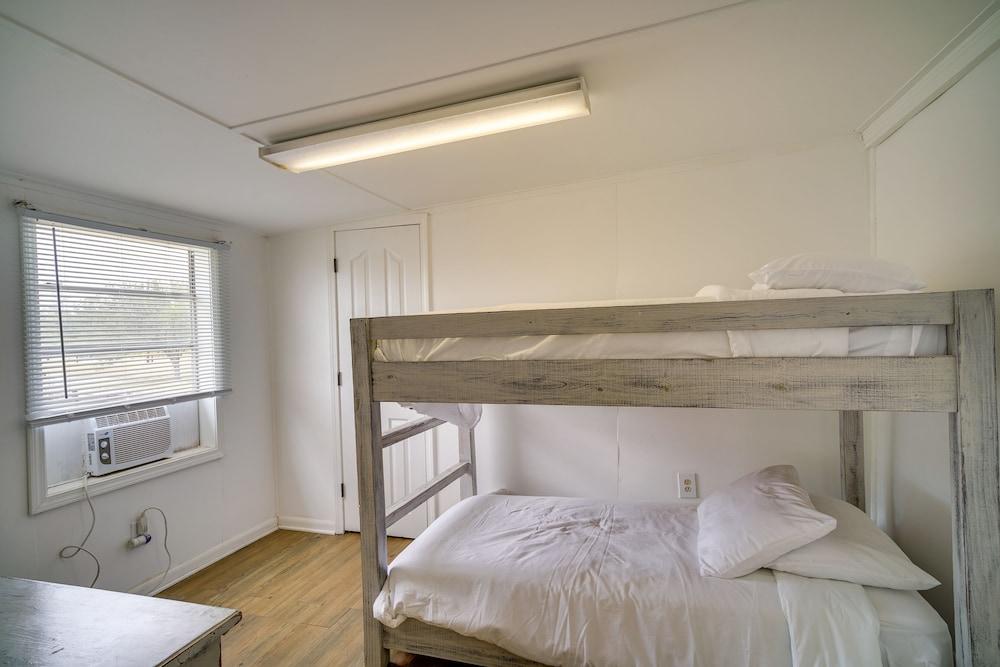 Charming Home w/ Dock, Near Downtown Lake Charles!