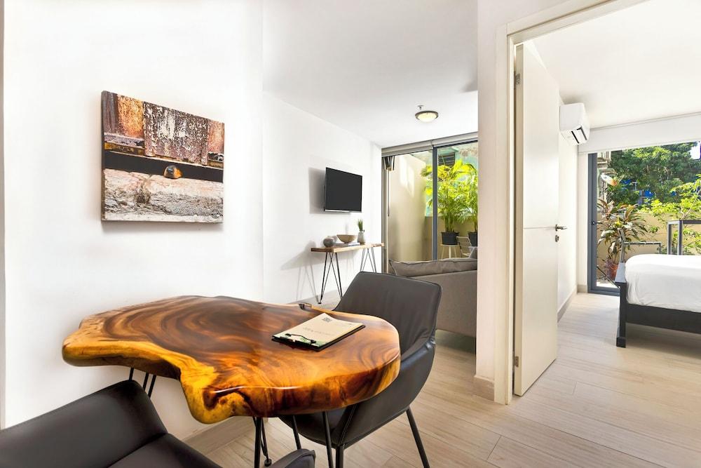 Casco View Apartments