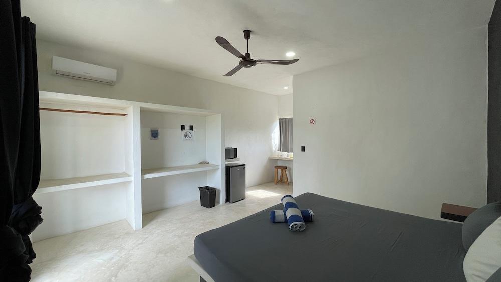 Casa Tekio Holbox by Kin Studios