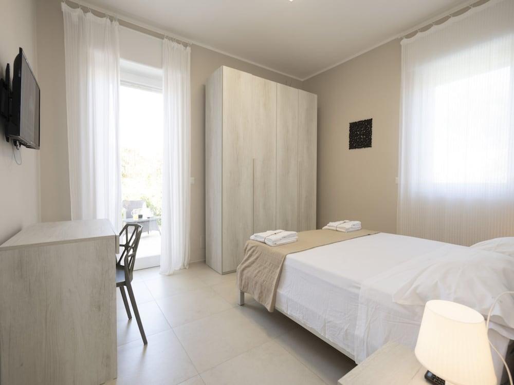 Charming Villa Close to the Beach - Beahost