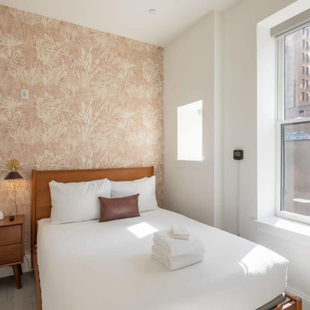 Sosuite 1BR Apt w W/d, Large Dining Seating