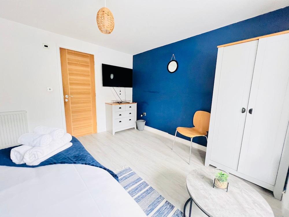 Tanzanite Apartment in Cambridge