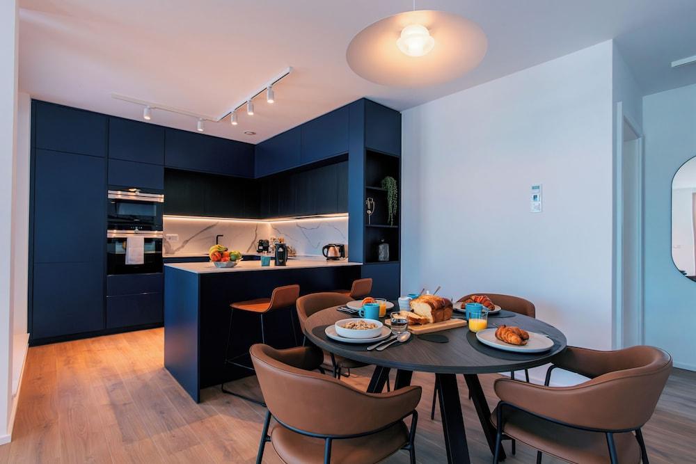 Media Bay Apartments