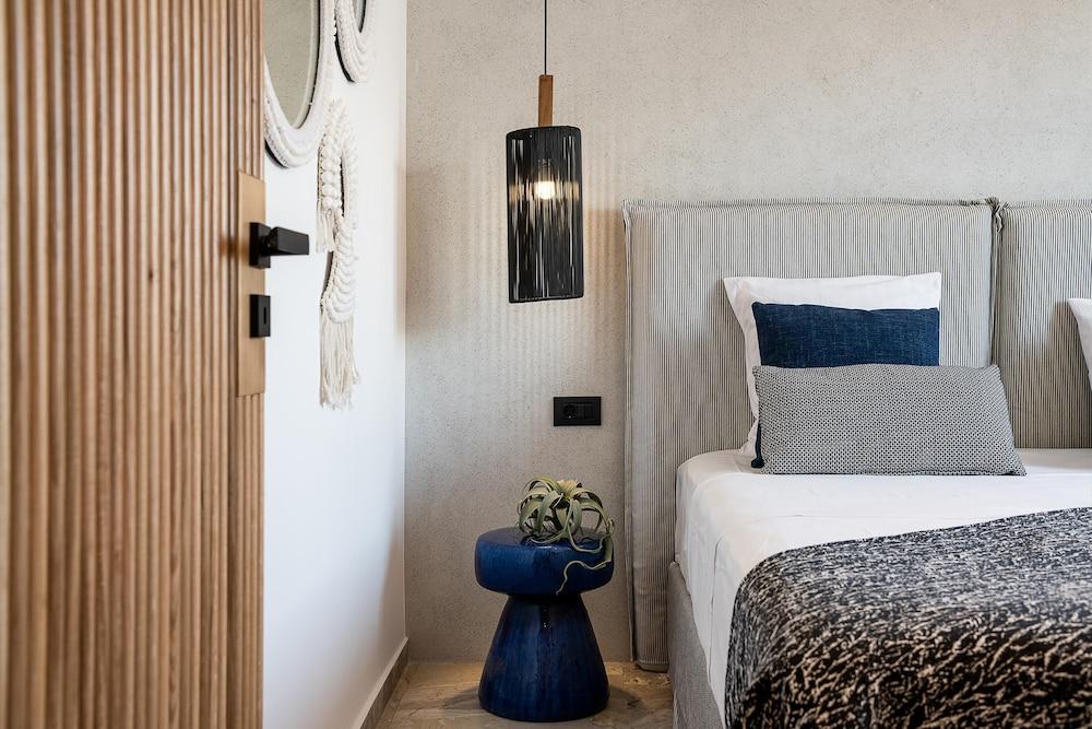 Domi Luxury Apartment by Cura Villas