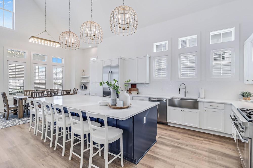 Resting Beach Place 223 LAU