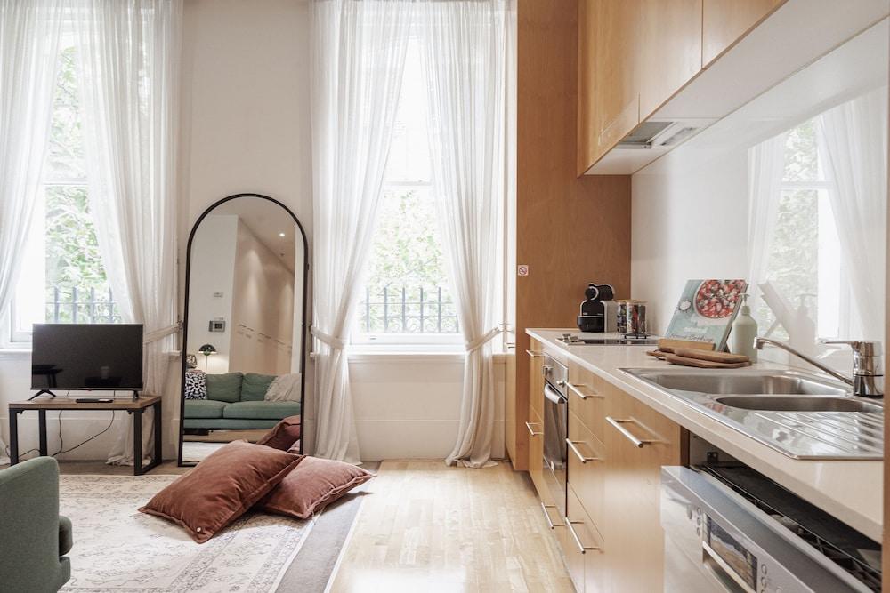 StayCentral - Merigold 21 on Collins CBD