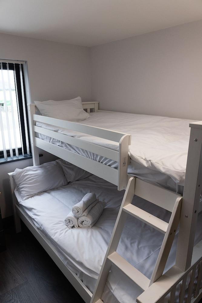 Pierside Apartments Deluxe Accommodation