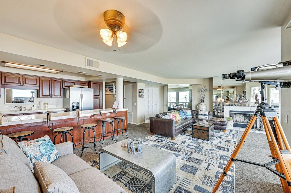 Ocean-view Imperial Beach Condo w/ Community Perks