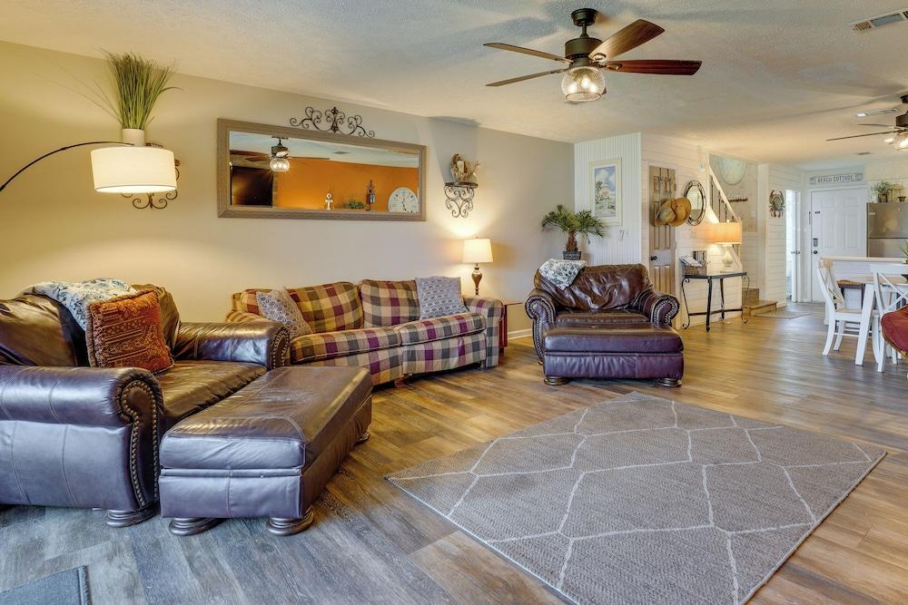 Walk to Beach: PCB Condo w/ Oceanfront Pool Access