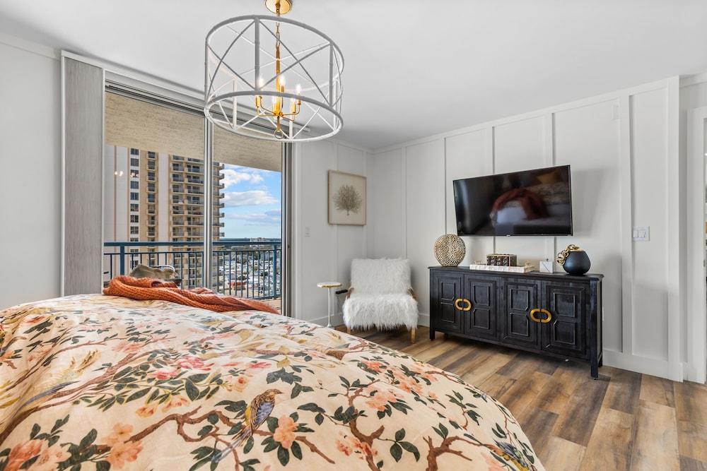 1606 Brighton 3 Bedroom Condo