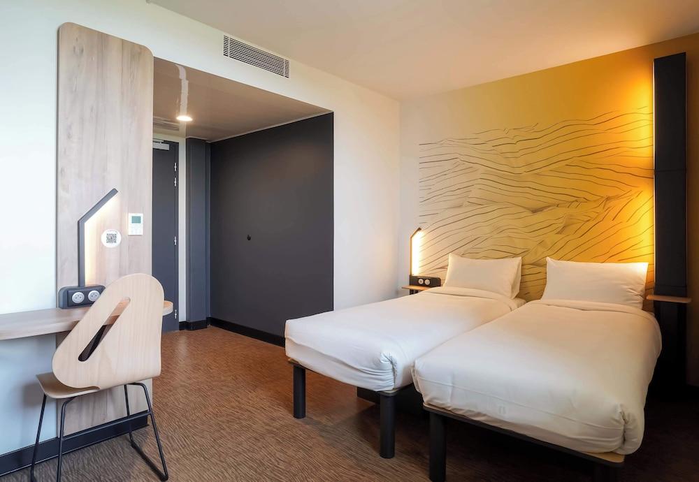 B&B HOTEL Paris Porte d'Orléans