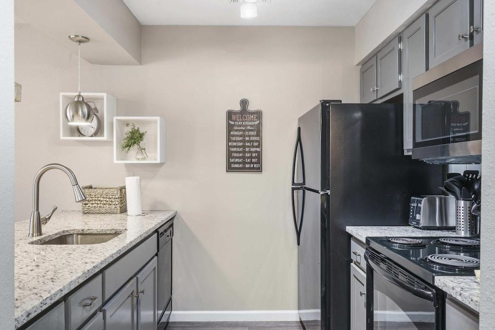 Honey Hill - Pet Friendly - Indoor Pool