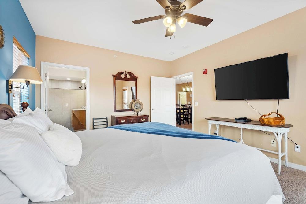 Rockwood Lakeview Getaway Incredible Location!