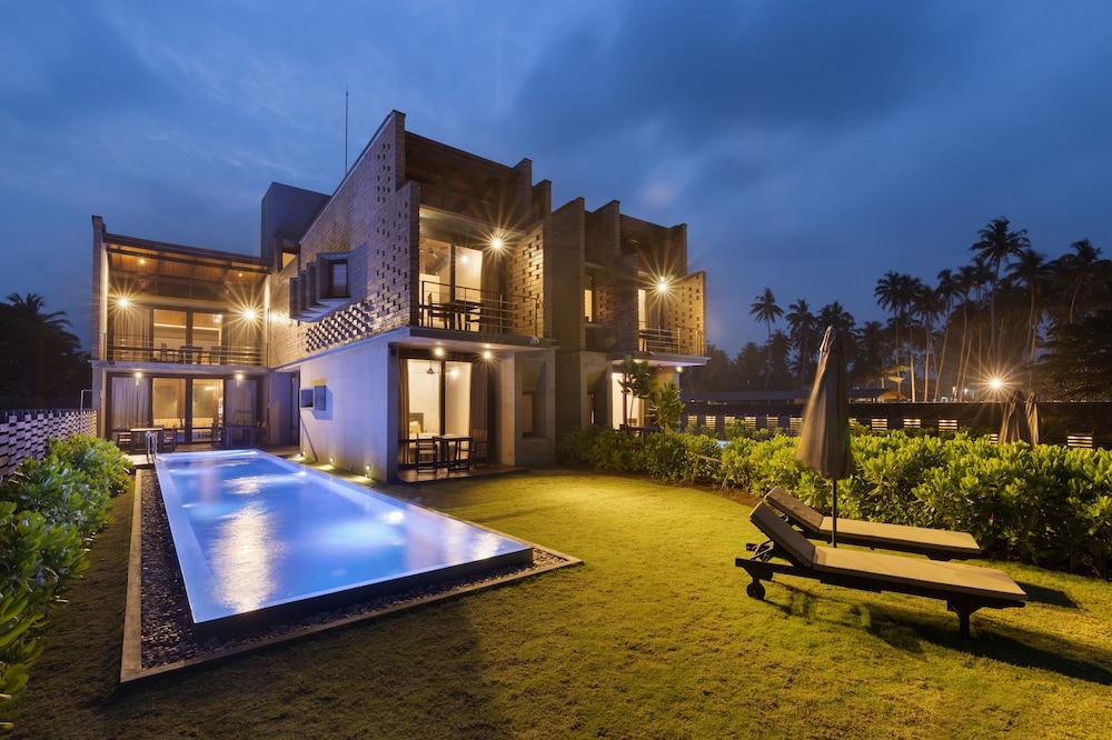 Inidi Leisure Luxury Villas
