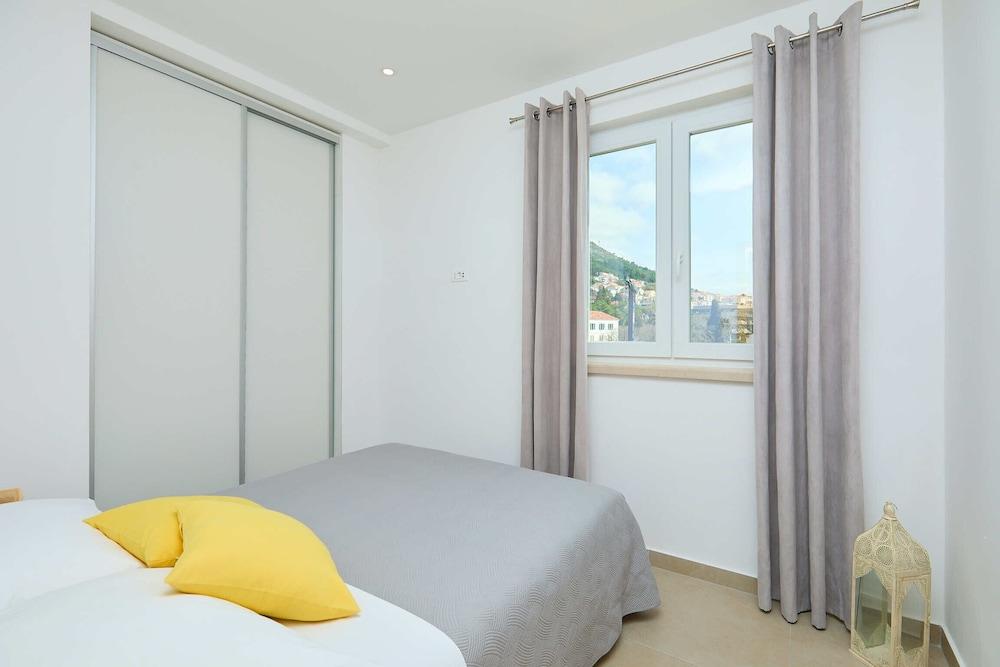 Hedera Estate, Hedera A43