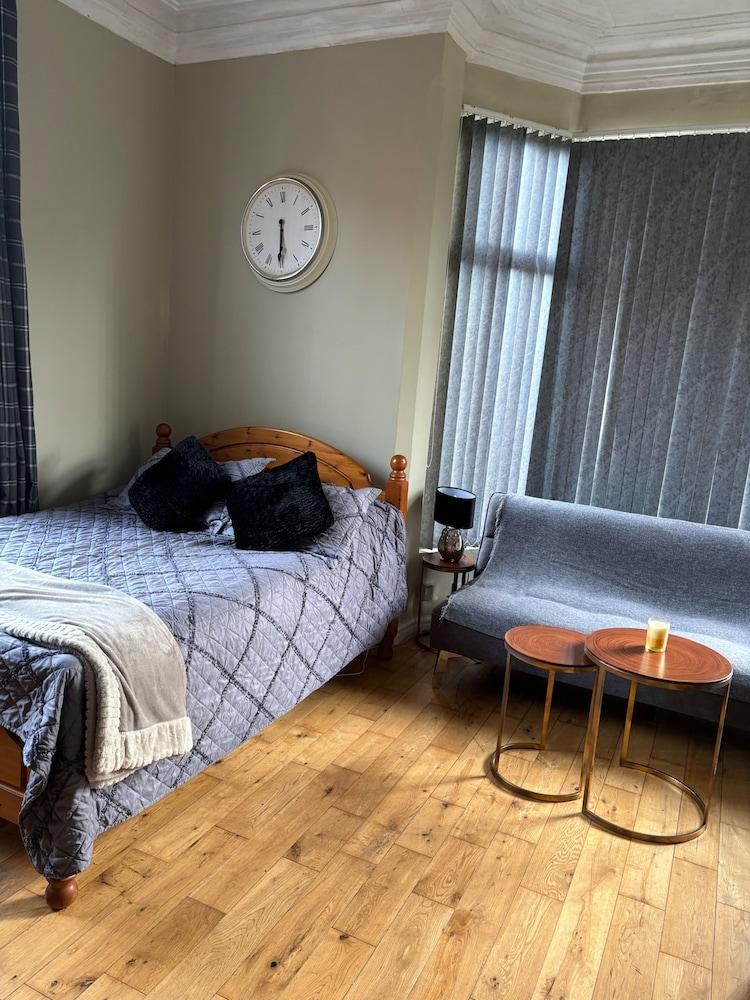 Charming 1-bed Studio in Leeds
