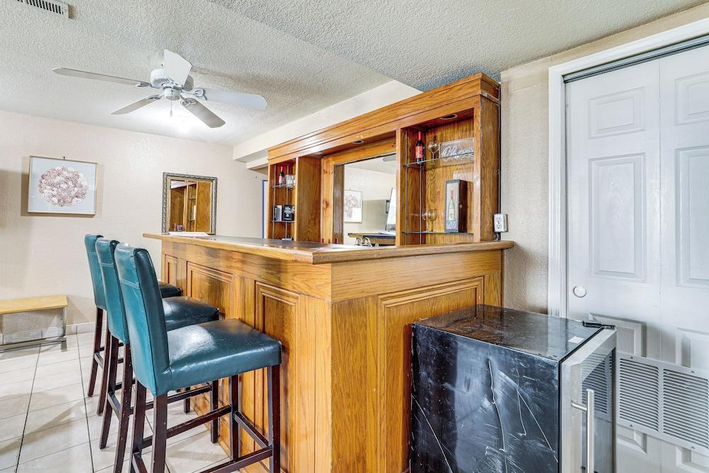 Pet-friendly Lilburn Duplex w/ Patio & Grills!