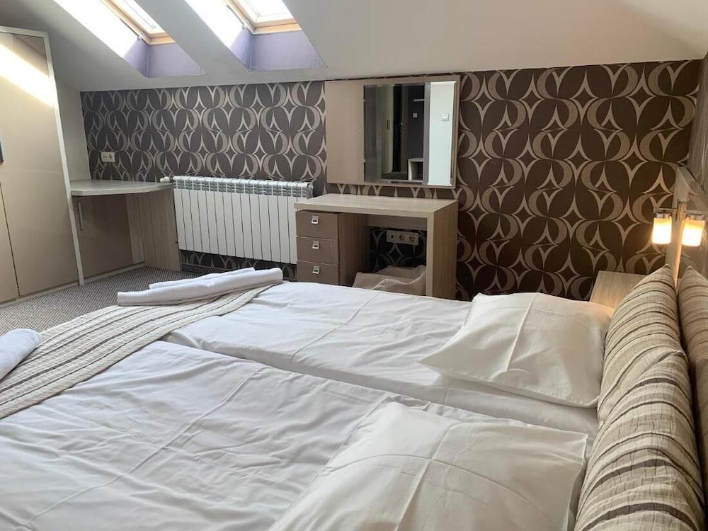 Stayinn Granat - 2 Bedroom Apartment - Next to Gondola Lift, Perfect for 4pers