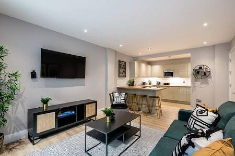 Host Stay Henry Street Chambers