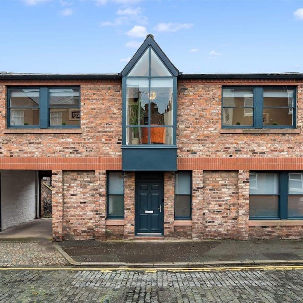 Host Apartments The Coachouse at Pilgrim St