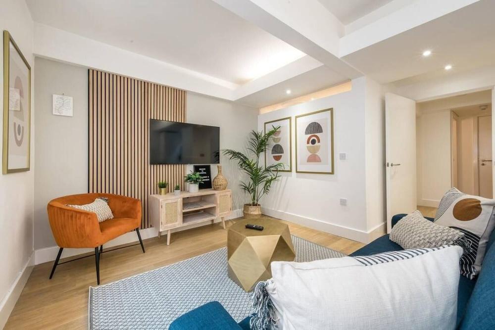 Host Apartments The Cavern Quarter Nest