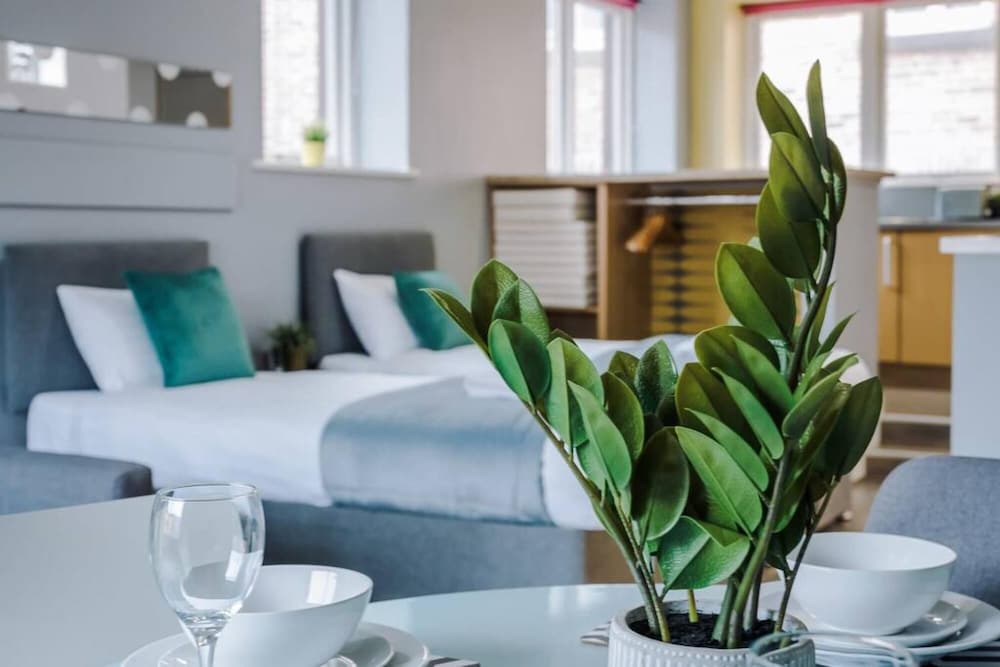 Host Stay Campbell Sq Roof Terrace Apt