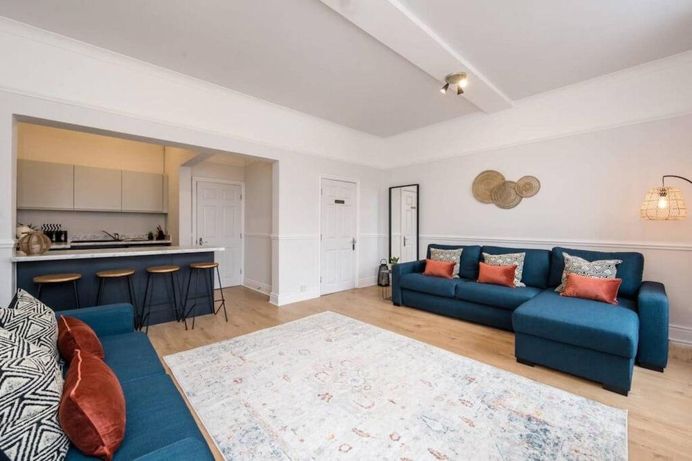 Host Apartments Seel St Townhouse Apt II