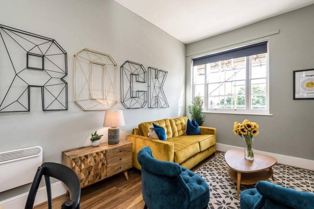 Host Stay Catharine Quarters II