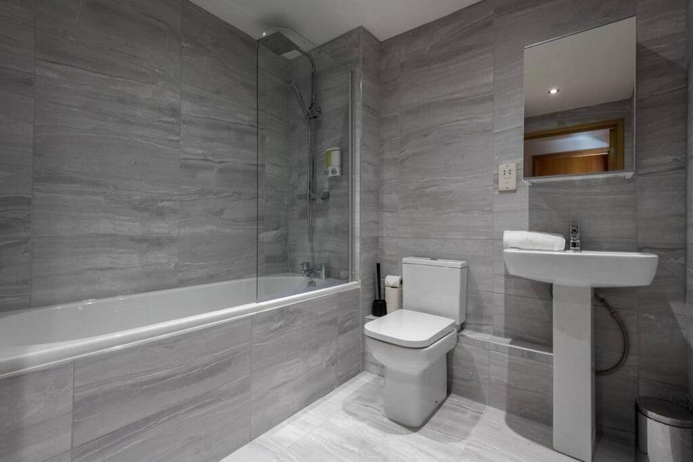 Host Apartments Duke Street Living