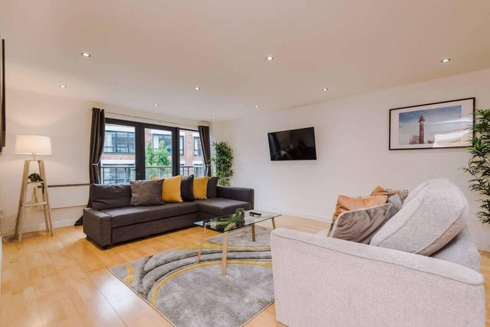 Host Apartments Duke Street Living