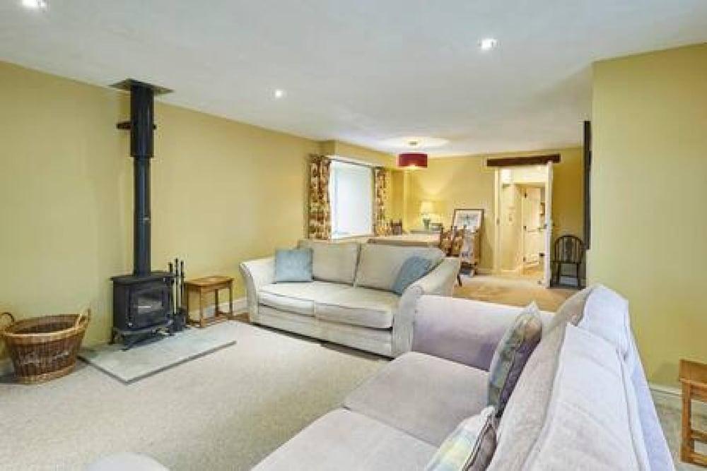 Host Stay The Farmhouse