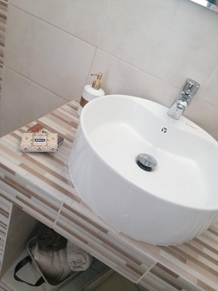 Room in Guest Room - 12 Senses Faliraki Deluxe Room Near Sea 1