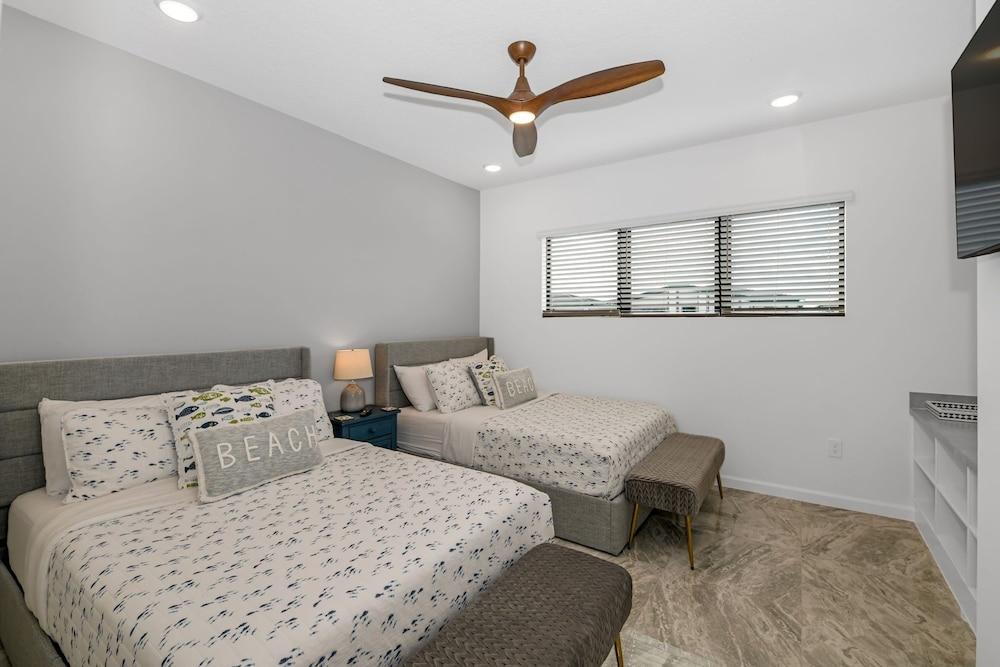 Orlando's Best Escape Residence At Paradiso Grande Resort 5 Bedroom Home by RedAwning