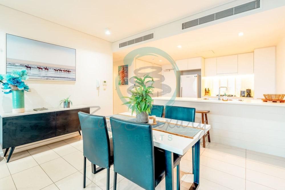 Waterfront Retreat Ocean Views Pool Balcony