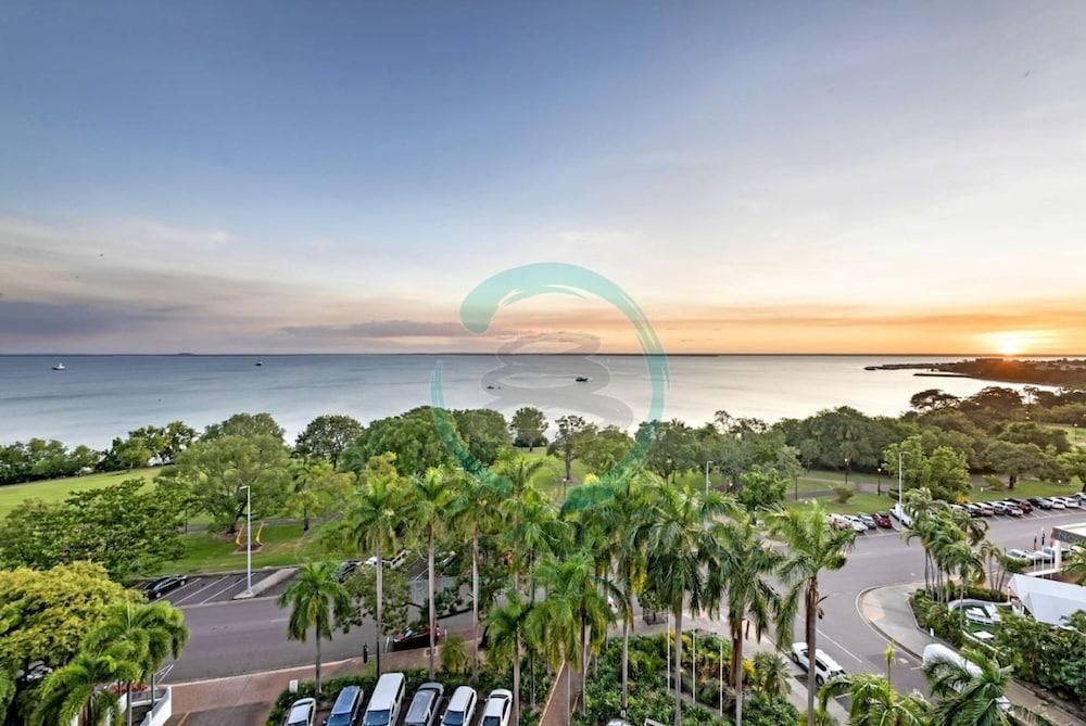 Hotel Suite Sunset View Pool Balcony Office