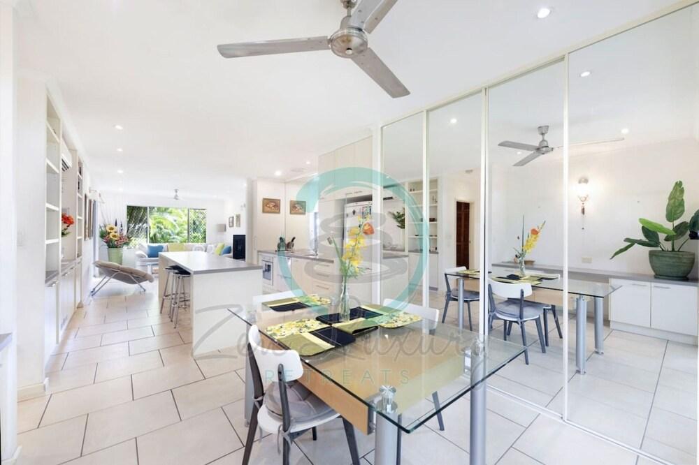 Zen Treetops Private Pool Outdoor Dining