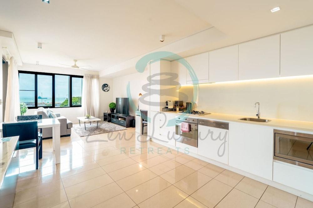 Oceanfront Marvel Harbour View Pool Parking