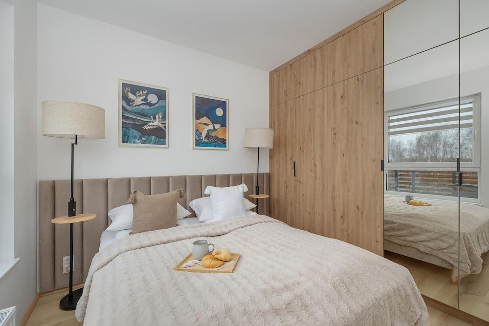 Cosy Apartment in Dzwirzyno by Renters