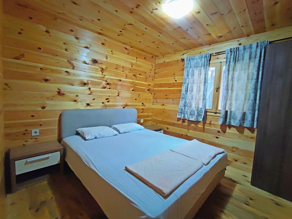 Coso House Ada Bojana