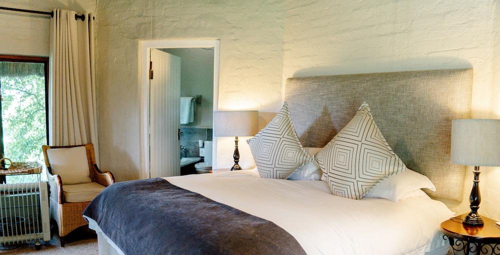 Pleasant Places by Sanaandi