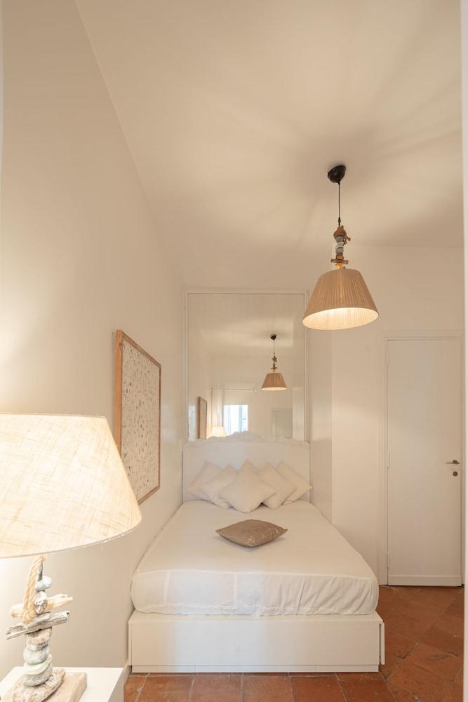 Campo Viola 10 people