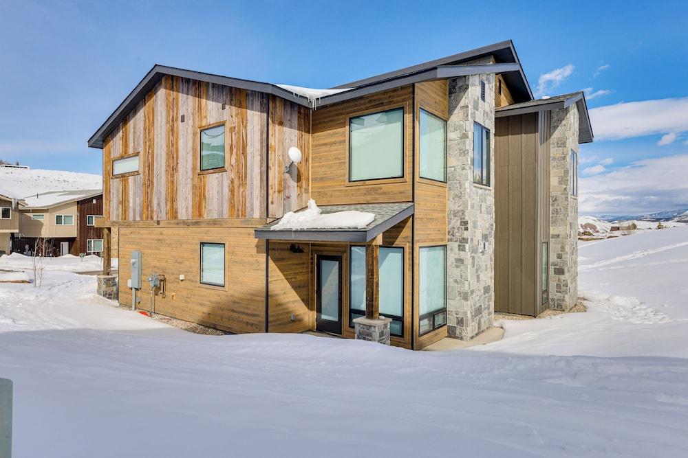 Ski-in/ski-out Granby Ranch Retreat: Pool Access!