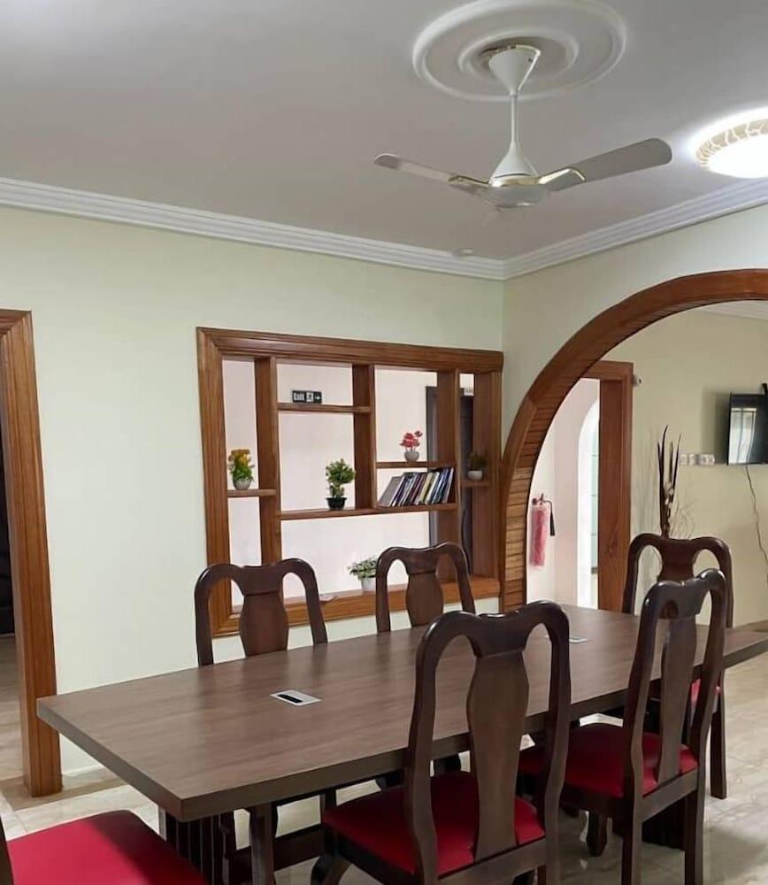 Ben and Moons Lodge and Event Center