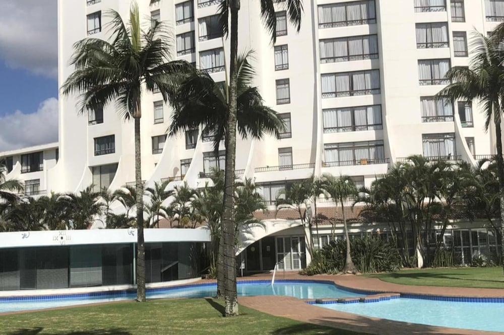 Studio Resort Apartment - Sleeps 2 - Beachside