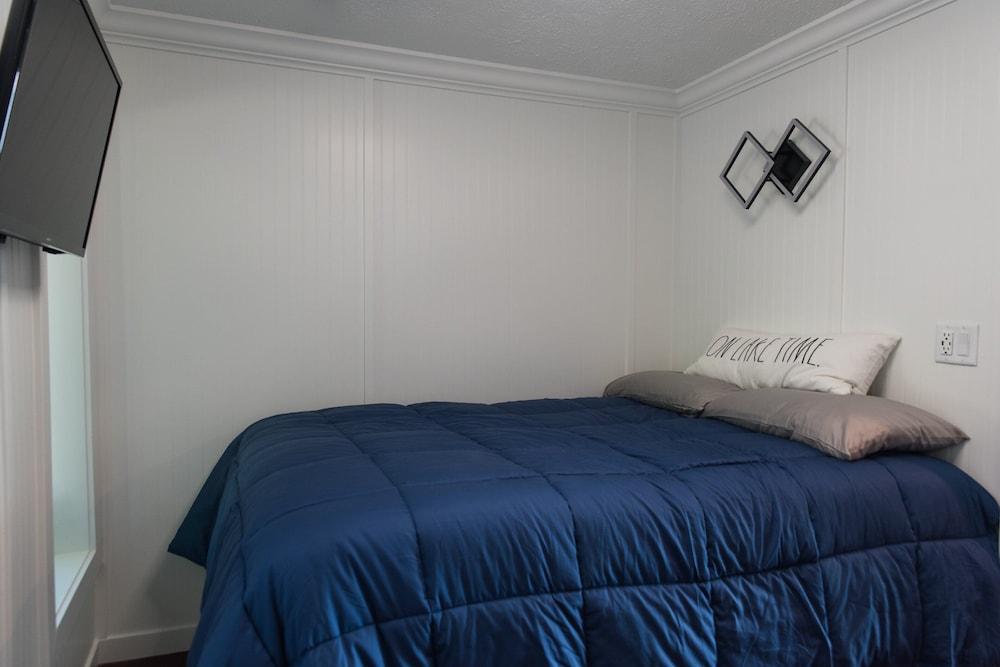 Million Dollar View Bayshore Beach House